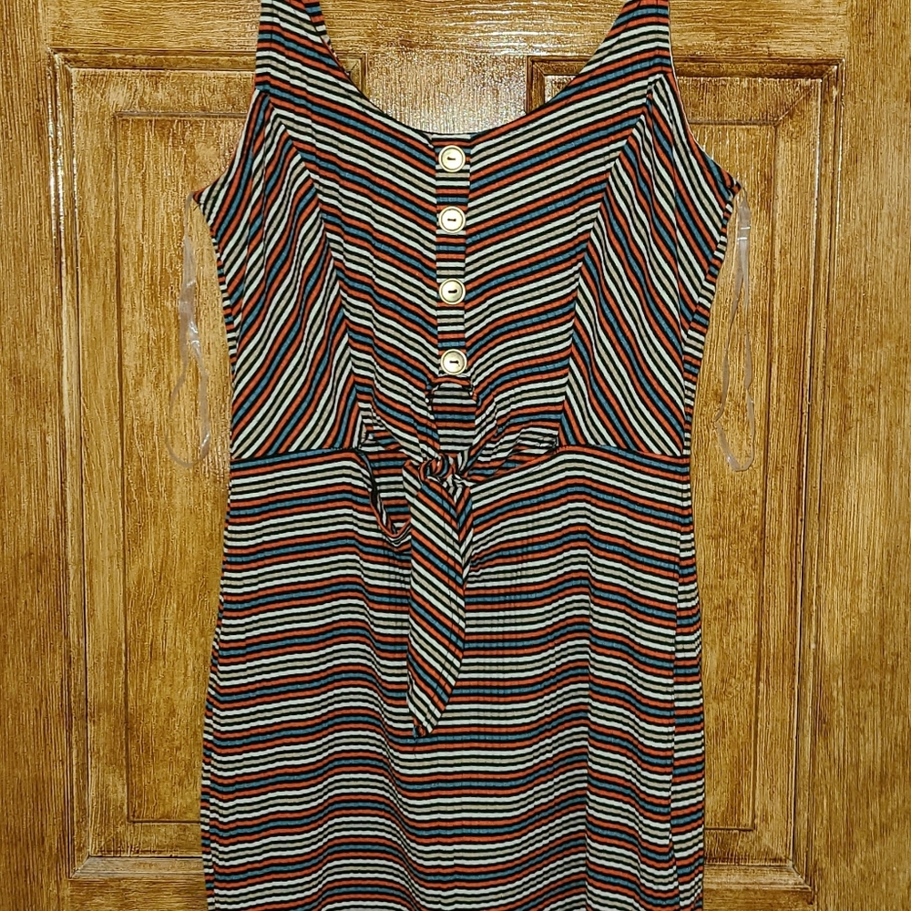 Dress - Picture 2 of 3